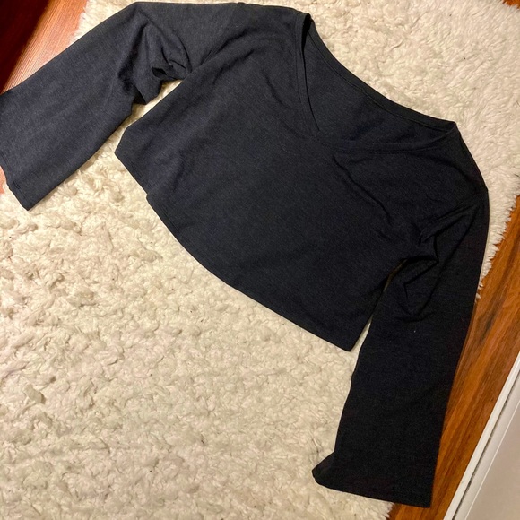 Lululemon long sleeve crop top - Picture 1 of 1